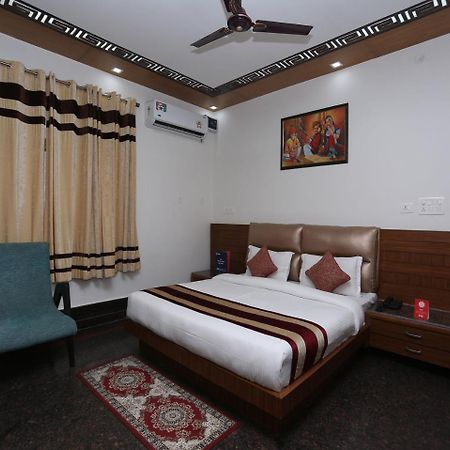 Oyo 10448 Green View Home Stay デヘラードゥーン エクステリア 写真