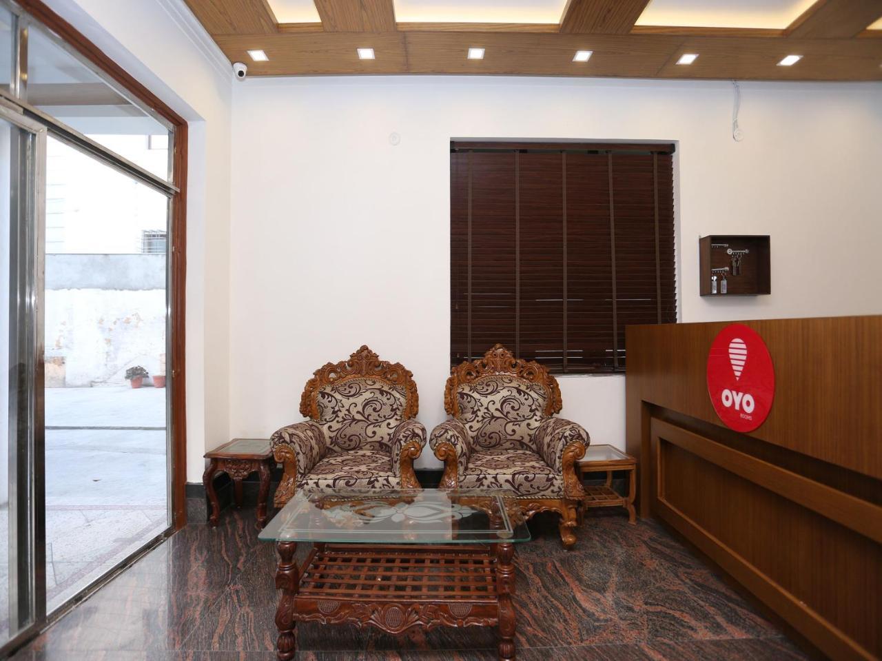 Oyo 10448 Green View Home Stay デヘラードゥーン エクステリア 写真