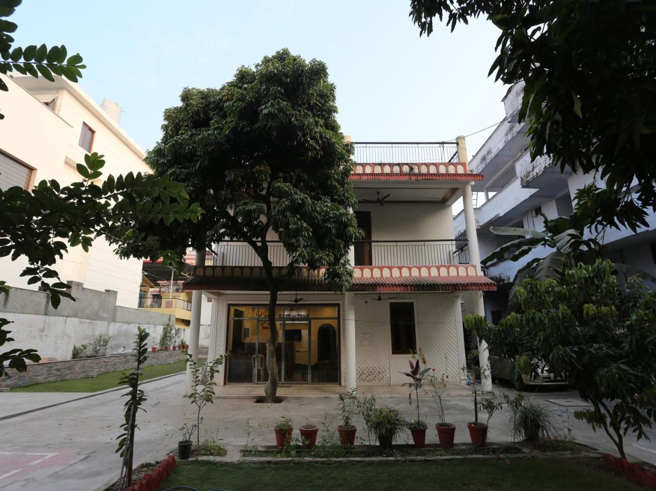 Oyo 10448 Green View Home Stay デヘラードゥーン エクステリア 写真