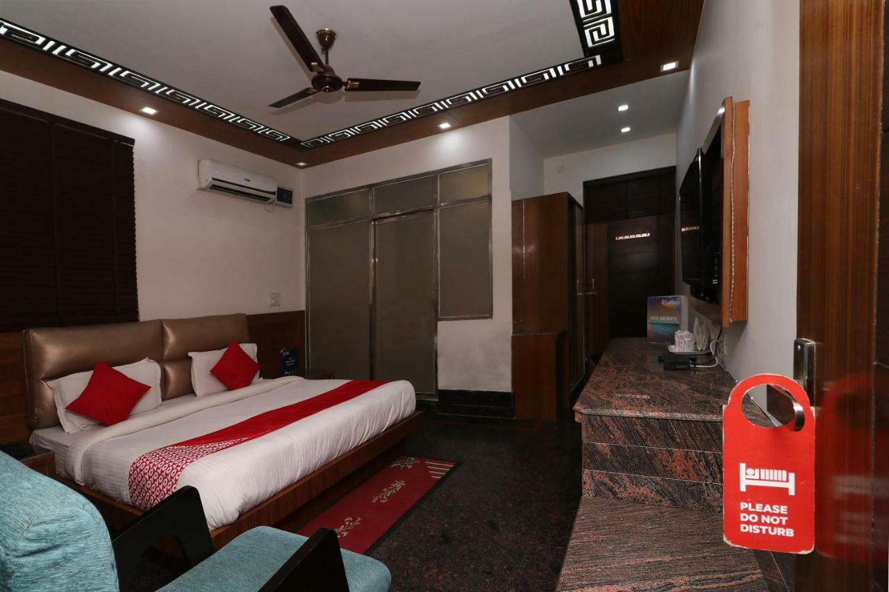 Oyo 10448 Green View Home Stay デヘラードゥーン エクステリア 写真