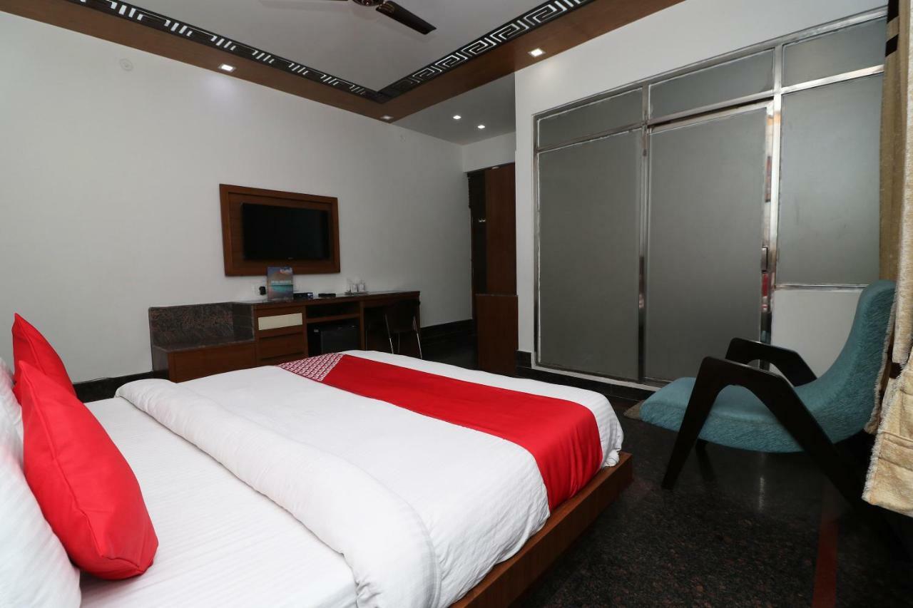 Oyo 10448 Green View Home Stay デヘラードゥーン エクステリア 写真